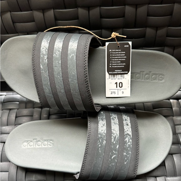 ADIDAS WOMENS ADILETTE COMFORT SLIDE SANDAL ALL BLACK SIZE 10 GX4303 NWT COMFY! - Picture 3 of 6